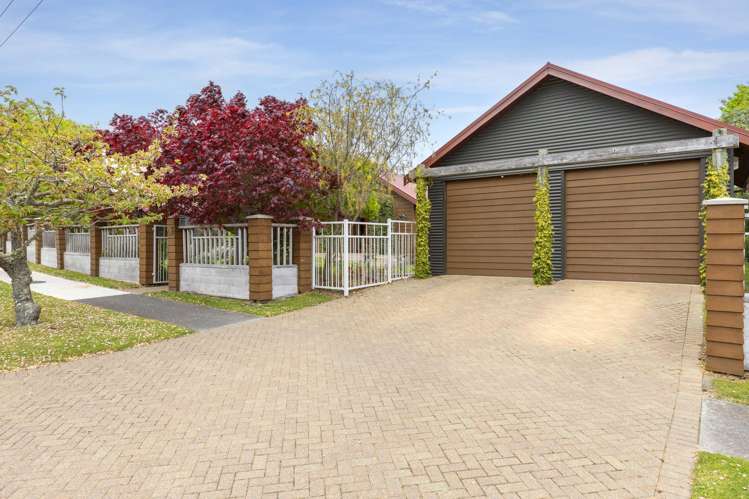 51 Chesham Avenue Waipahihi_25