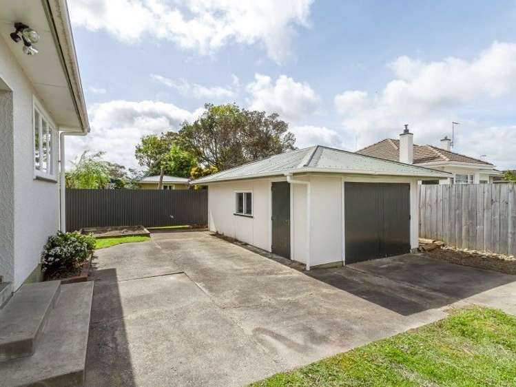 25 Forbury Avenue Takaro_16