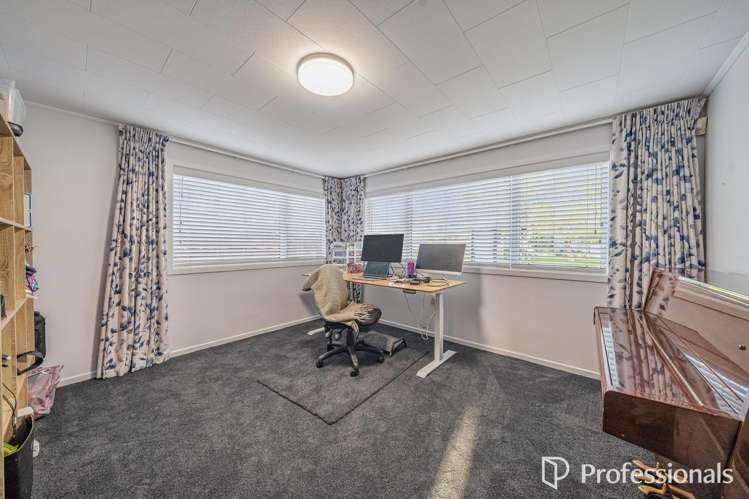 6 Snell Grove Clouston Park_18