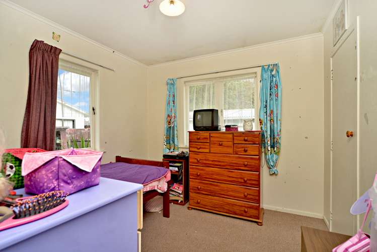 6 George Street Papakura_11