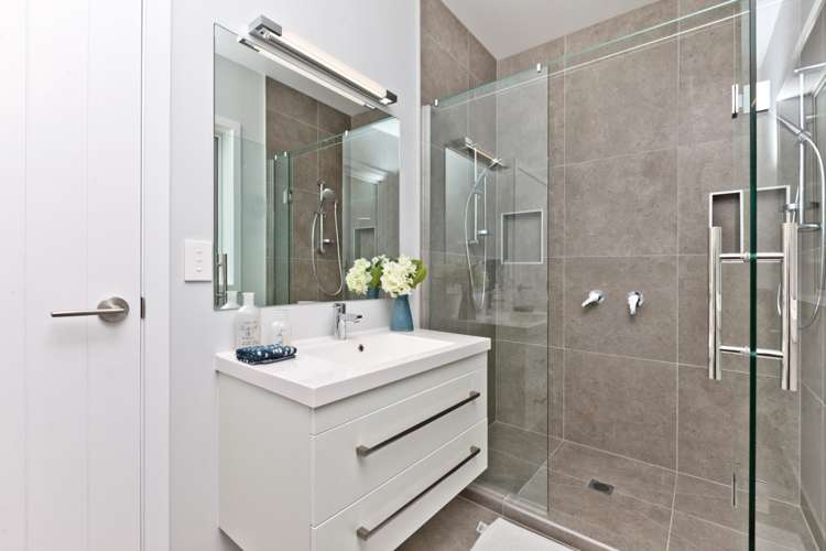 88 Arran Point Parade Orewa_20