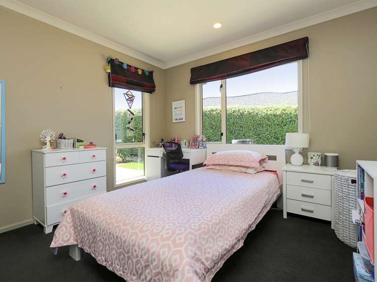 8 Tasman Drive Poraiti_9