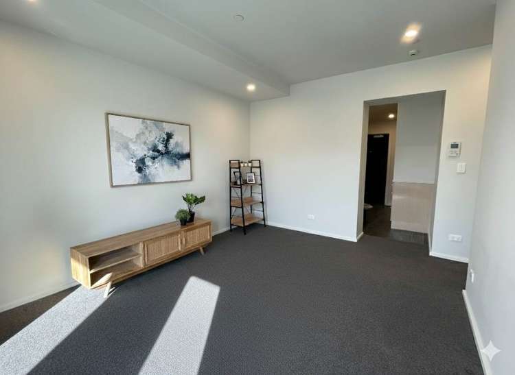 303/70 Anzac Avenue_0