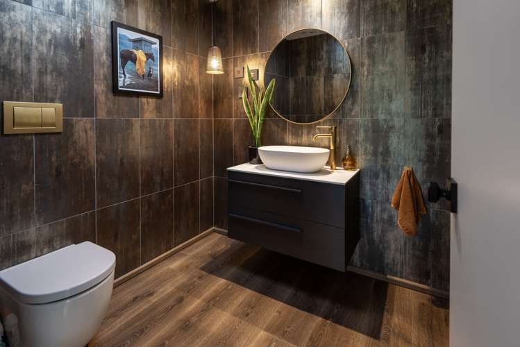 26 Estuary Views Cockle Bay_32