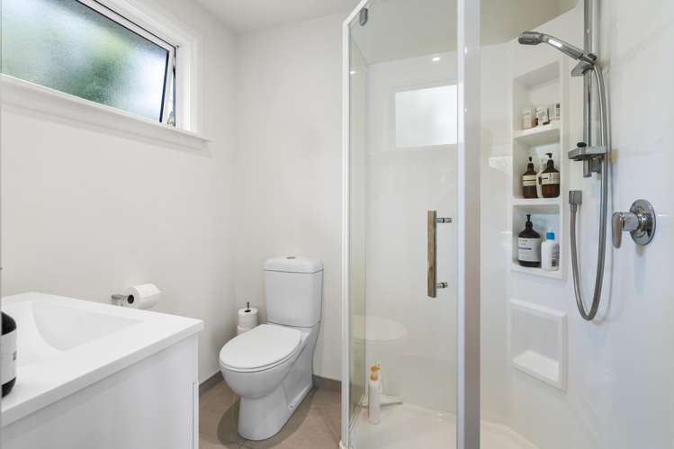 24 Bay View Road Moncks Bay_12