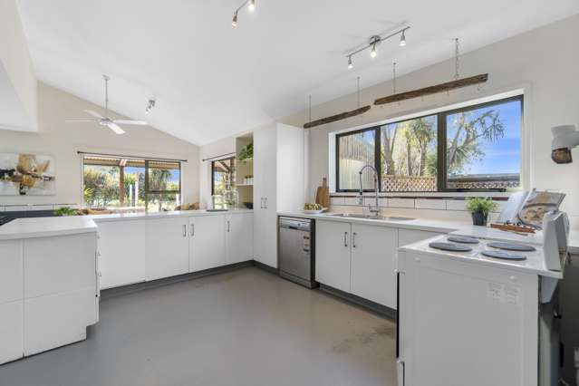 301 Georges Road Amberley_4