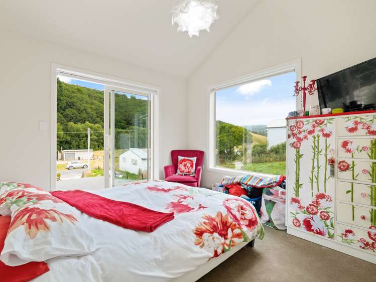 26 Irvine Street Lawrence_13