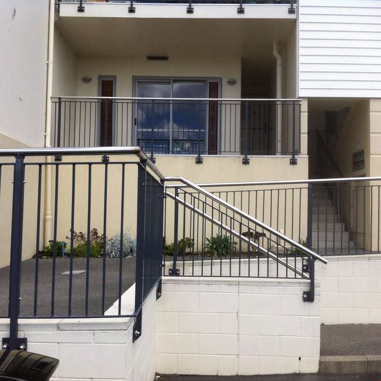 E5/71 Spencer Road Oteha_10