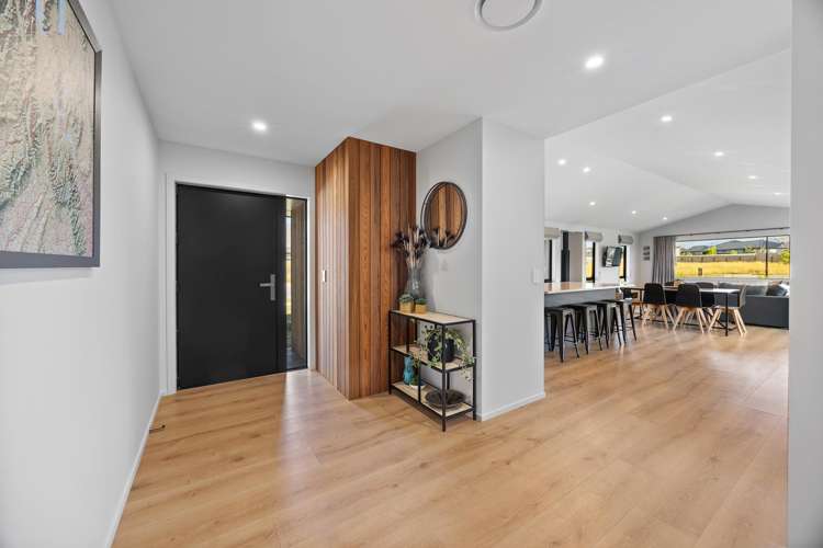 6 Rua Street Albert Town_11
