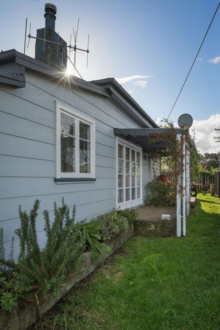 26 Silverton Road Waihi_23