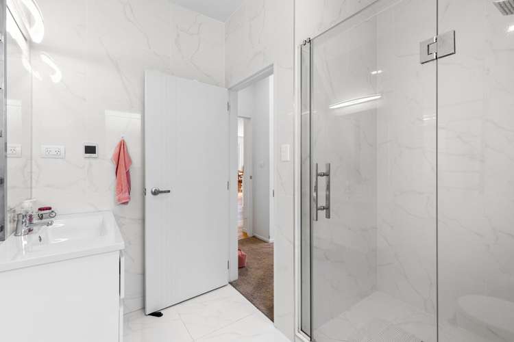 21 Tawa Place Orewa_11