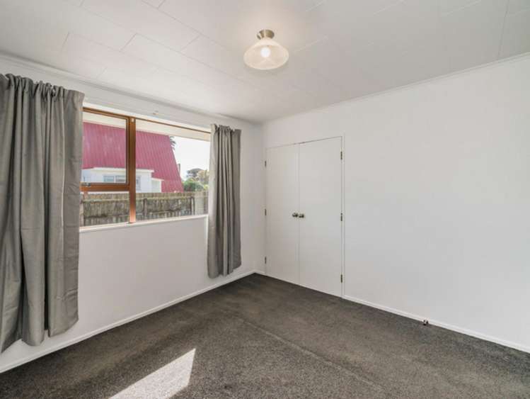 62a Mazengarb Road Paraparaumu Beach_15
