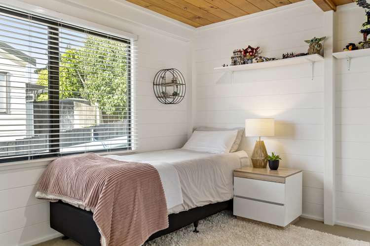 33 Pacific Parade Army Bay_15