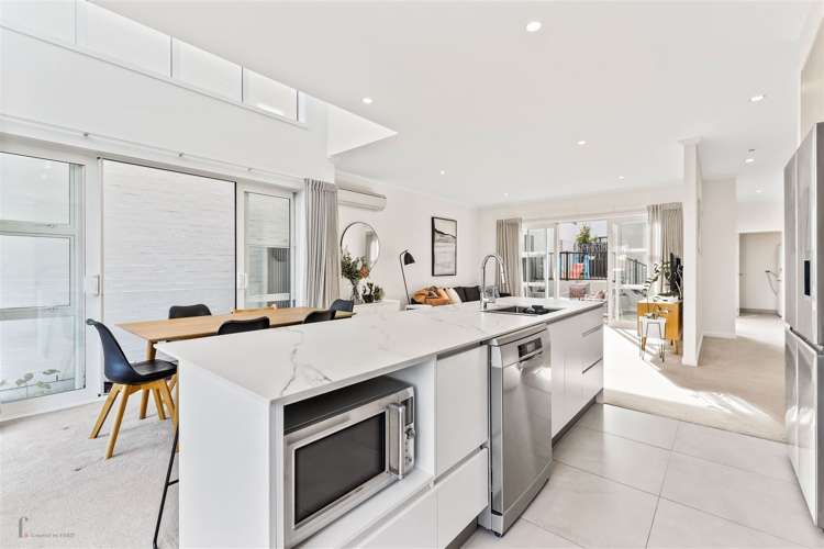 13 Frances Bryers Road Hobsonville_8