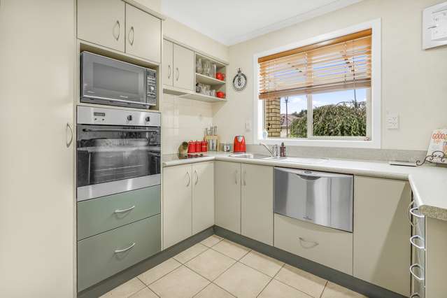 24 Sovereign Isle Lane Rototuna_2