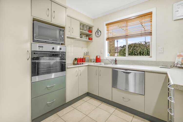 24 Sovereign Isle Lane Rototuna_2