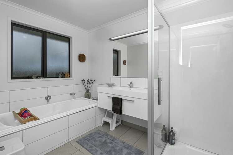 18 Bird Road Pirongia_13