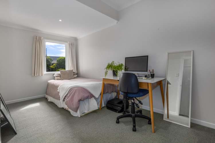 6 Leybourne Avenue Waikanae_11