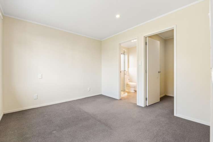 67 Meadway Sunnyhills_12