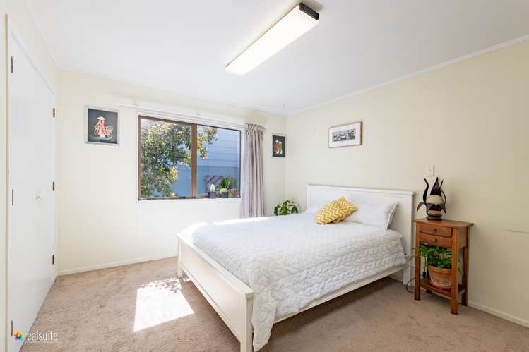 18 Langwell Place Papakowhai_7