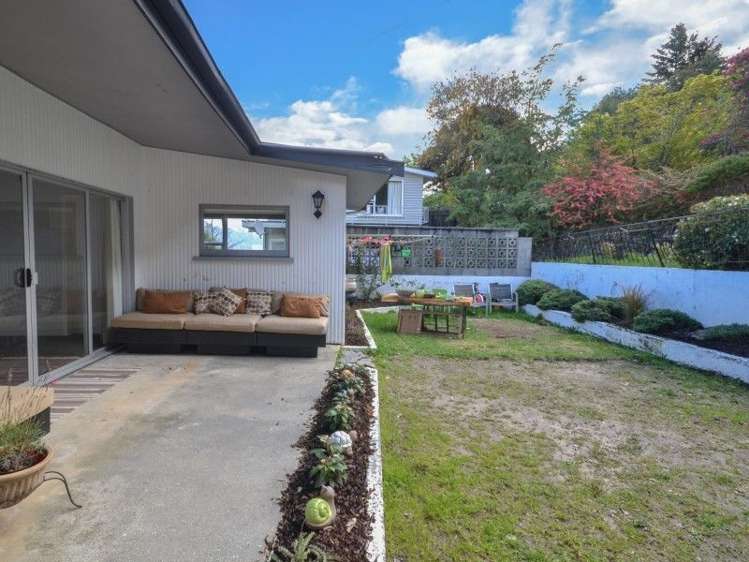 10 Lomond Crescent Queenstown_17