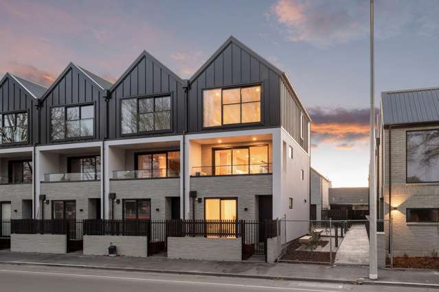 Brand-New with Year-Round Airbnb Approval