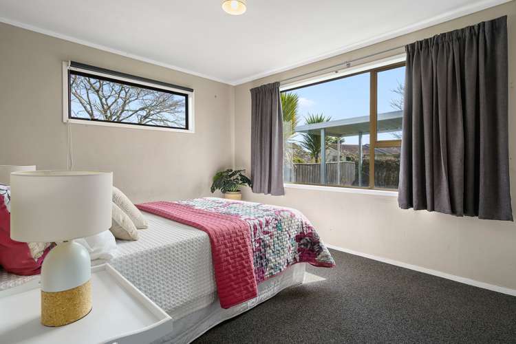 6 Sargeson Place Leamington_14