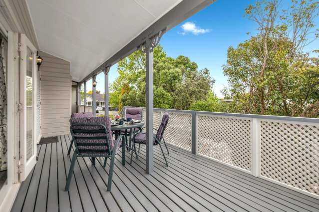 33 Orinda Close Botany Downs_1