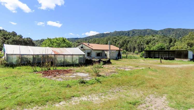 2265 State Highway 7 Reefton_15