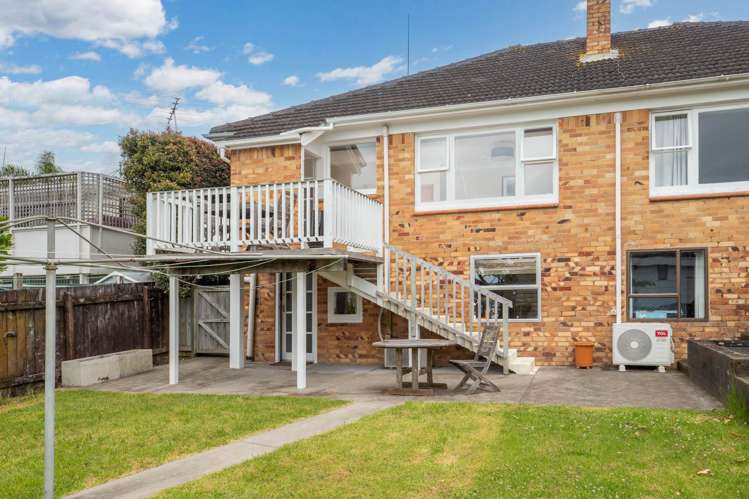 2/93 East Coast Road Castor Bay_7