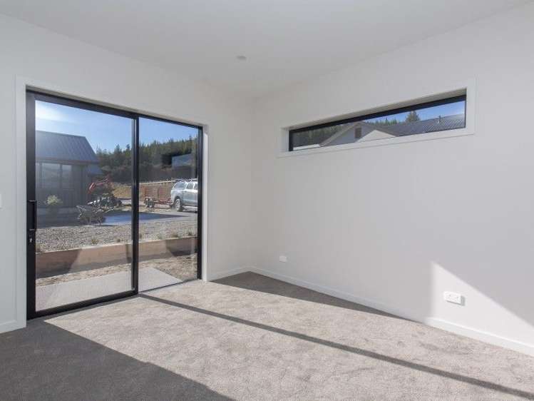 7 Edgewood Place Wanaka_9