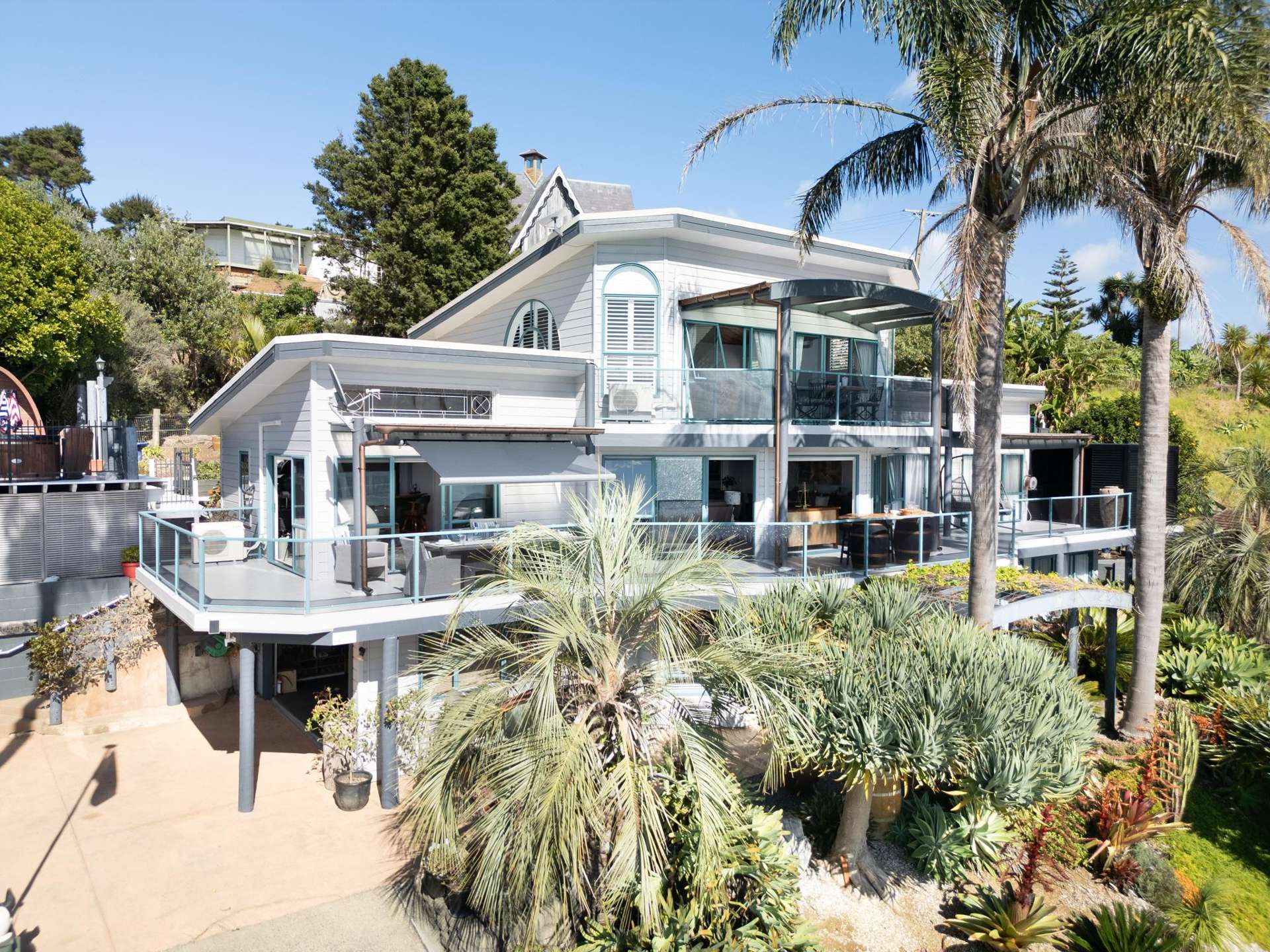 6577 Pouto Road Pouto_0