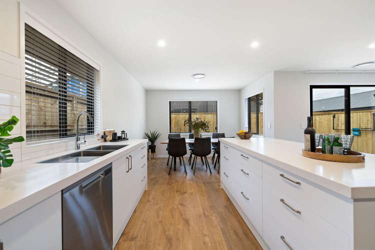 24-42 Forage Road, Hanley's Farm Jacks Point_5