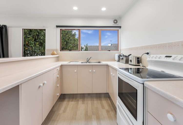 2/27 Willow Avenue Hannahs Bay_3