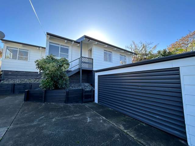 3-Bedroom Home in Prime Stanmore Bay Location