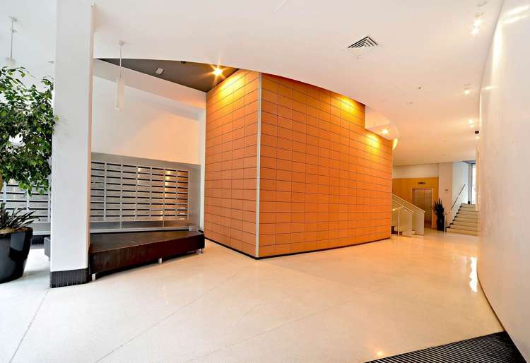 608/2 Beach Road Auckland Central_19