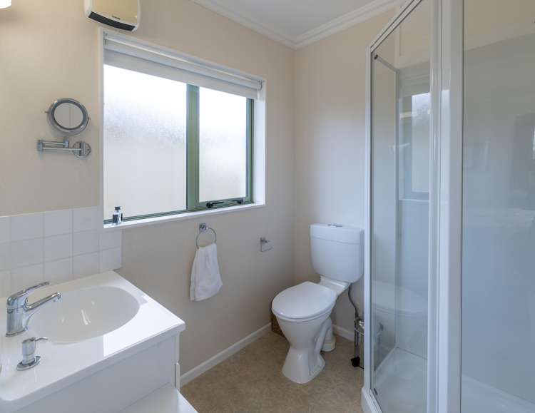 9 Cranbrook Grove Waikanae_14