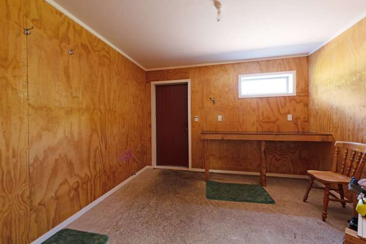 60 South Makara Road Makara_20