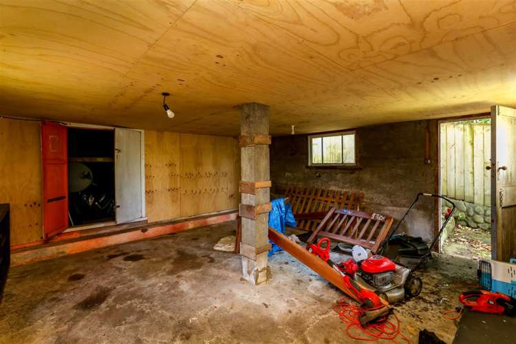 32 Lawry Street Blagdon_17