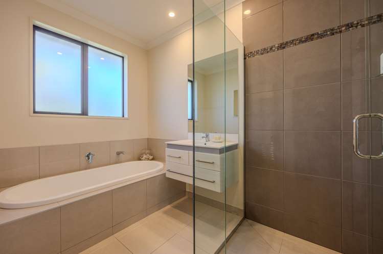 32 Infinity Drive Wanaka_13