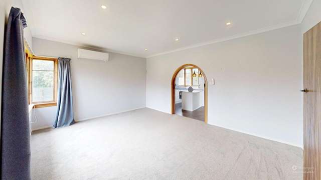 8 Churchill Crescent 1206_4