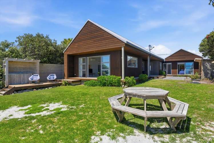 211 Pukehina Parade Pukehina Beach_27