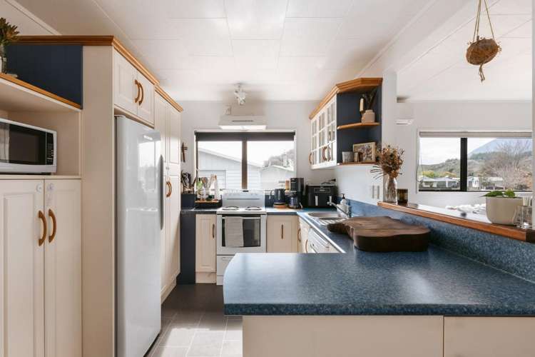 16 Syme Crescent Kawerau_10