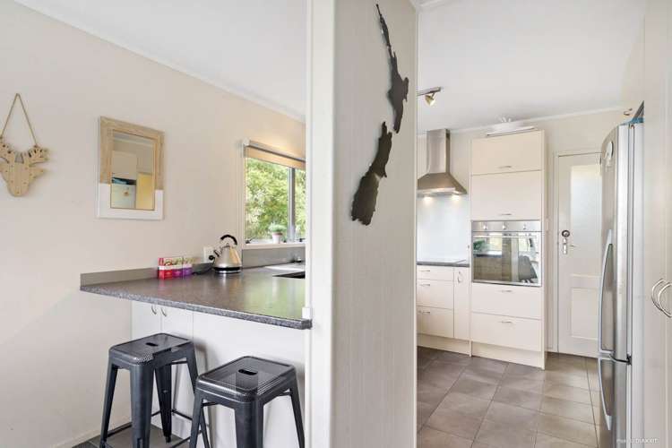 6 Pahi Place West Harbour_10