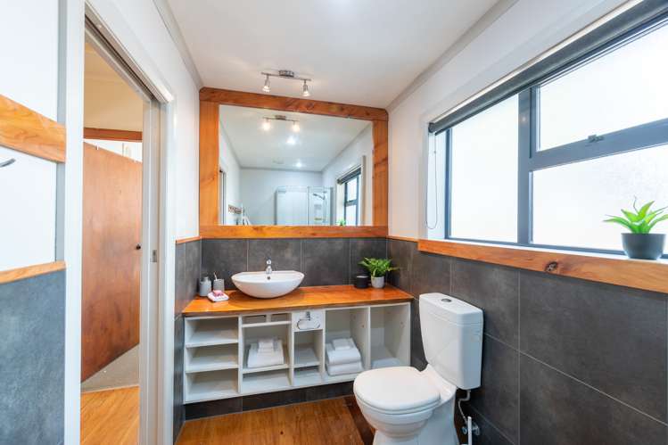 22 Hereford Street Cannons Creek_11