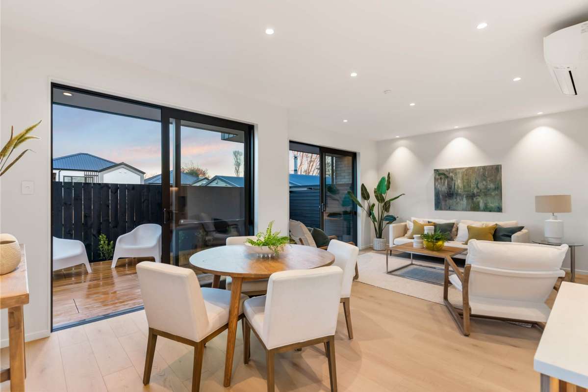 26-28 Weybridge Crescent_5