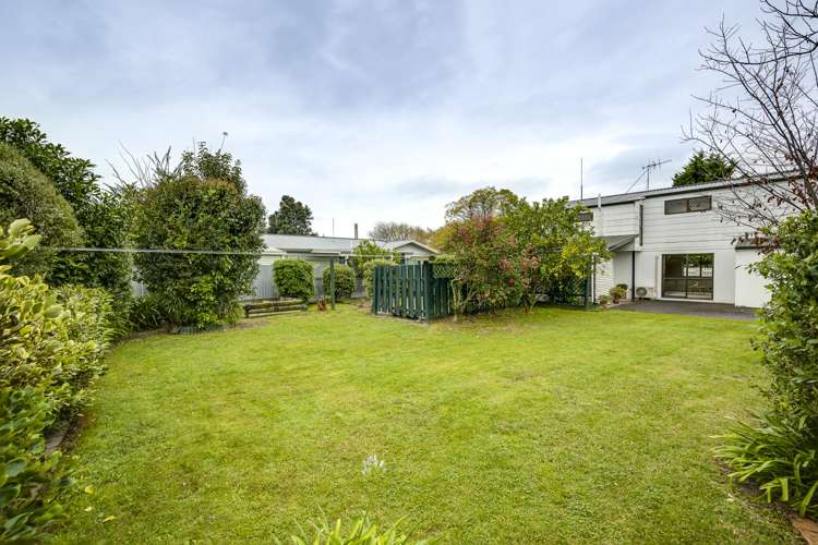 32 Atherfold Crescent Greenmeadows_17