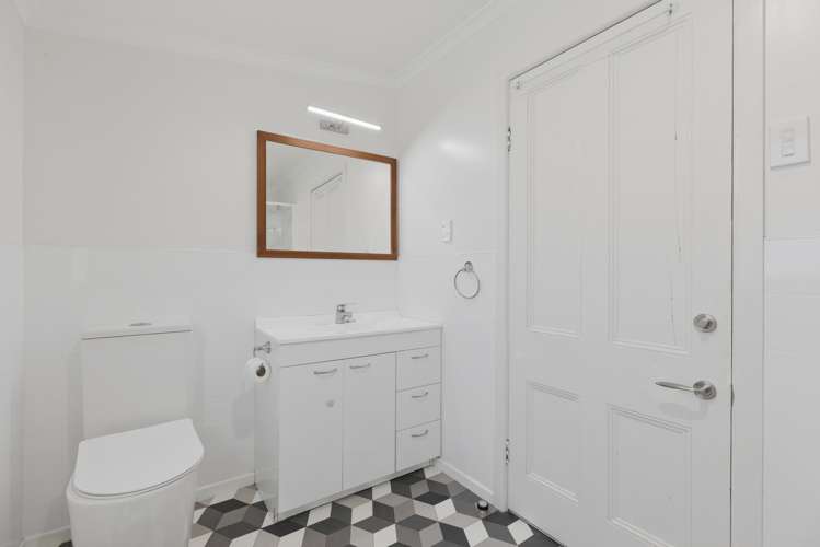 44 Carthew Street Okato_10