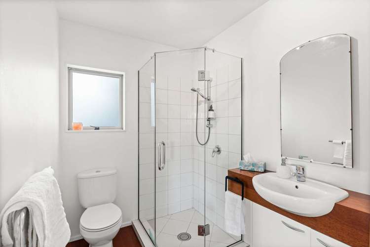 31 Jenner Road Toi Toi_9