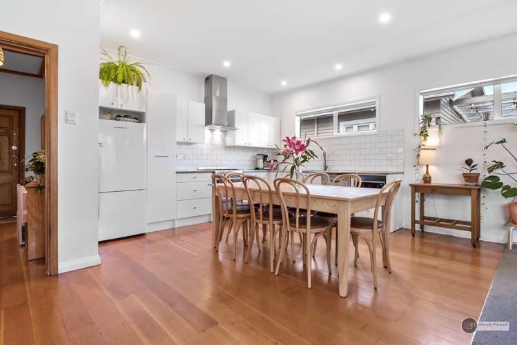 18 Huia Street Petone_13